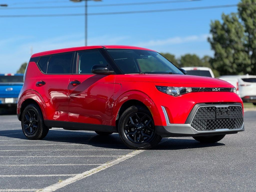 Used 2023 Kia Soul LX Hatchback
