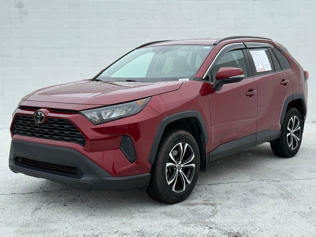 Used 2019 Toyota RAV4 LE SUV