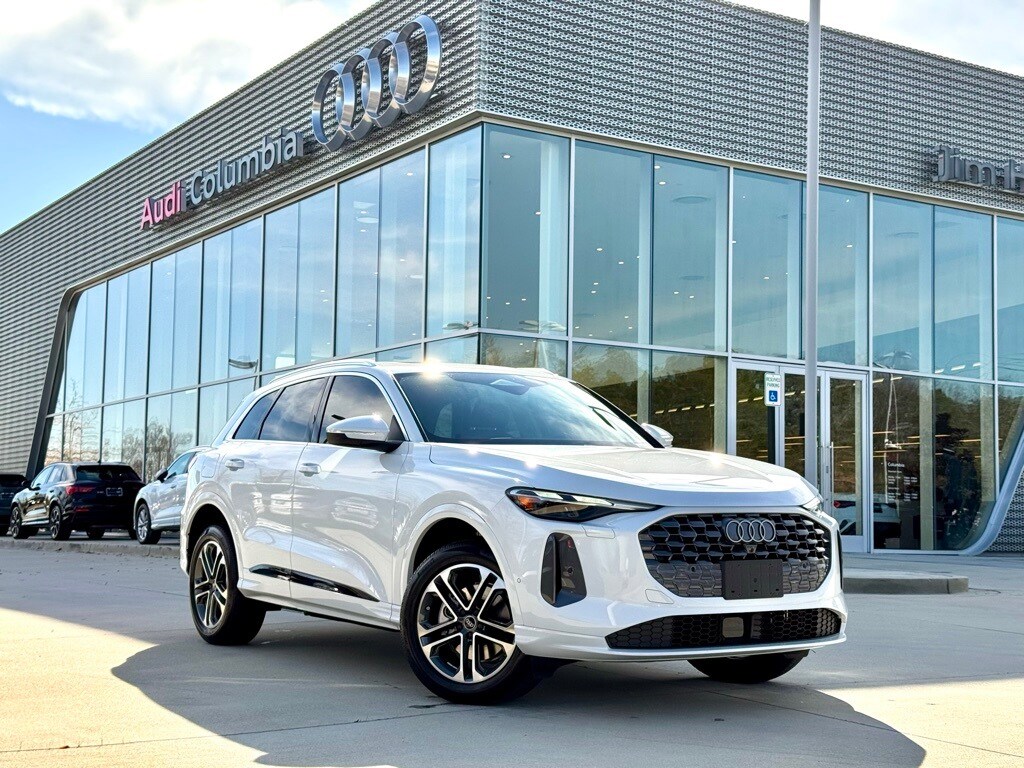 New 2025 Audi Q5 2.0T Premium SUV