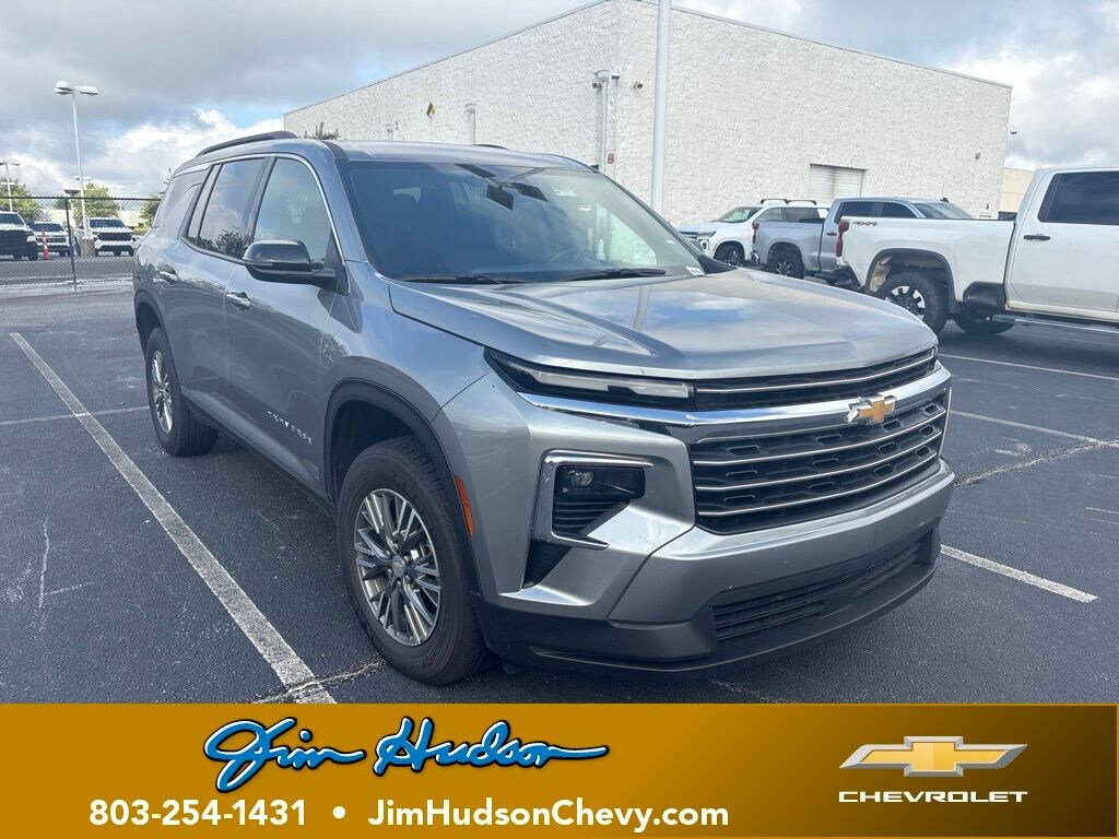 Used 2026 Chevrolet Traverse LT SUV