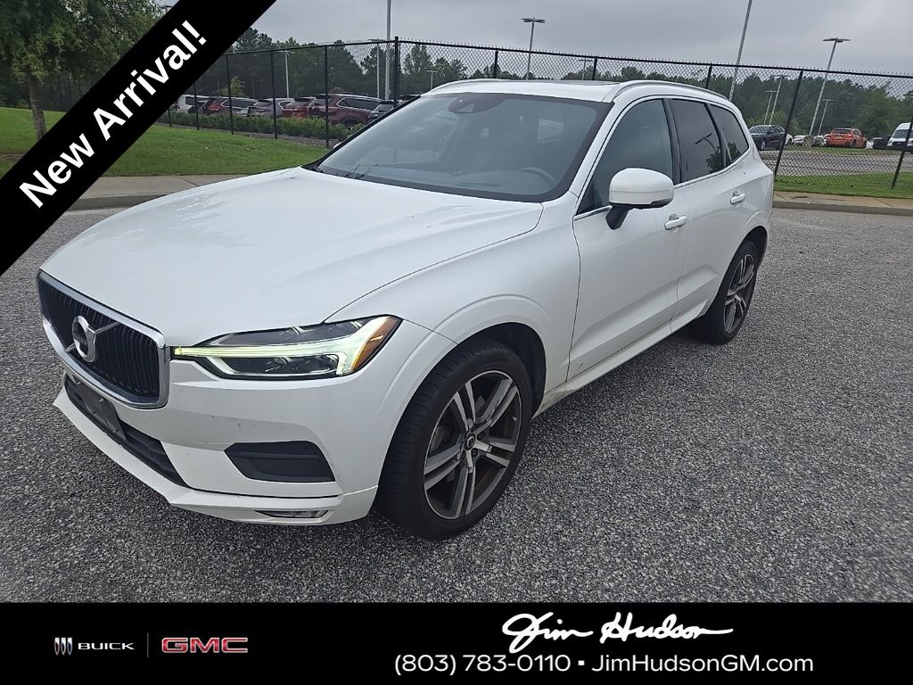 2021 Volvo XC60 T6 Momentum