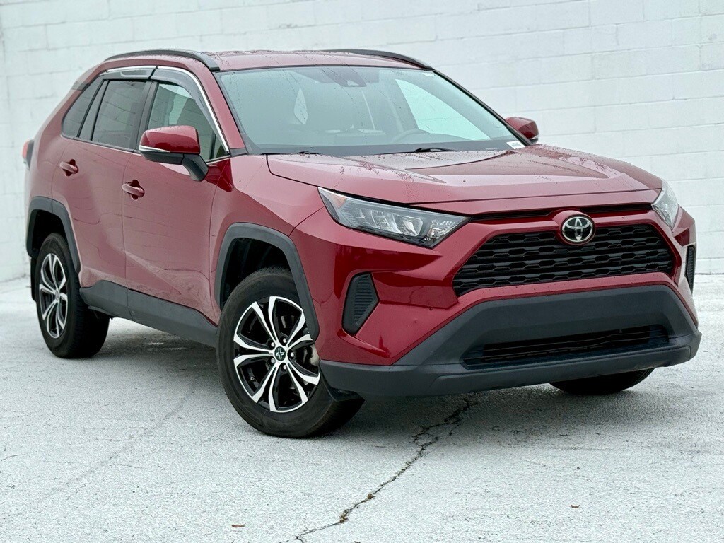 Used 2019 Toyota RAV4 LE SUV