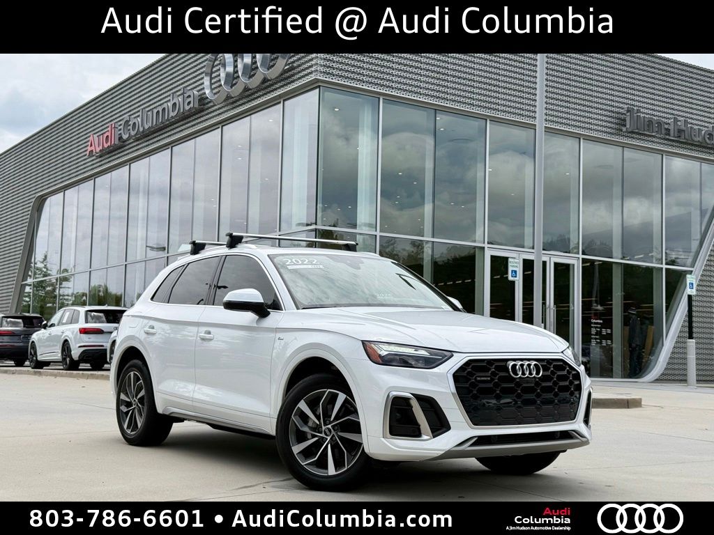 2022 Audi Q5 45 Premium Plus's photo