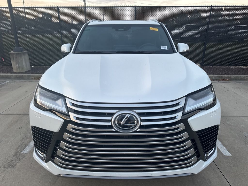 2025 Lexus LX 600 Premium photo 2
