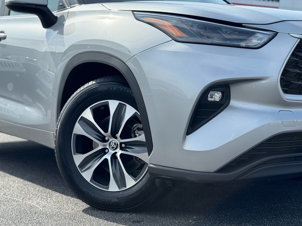 Used 2024 Toyota Highlander XLE SUV