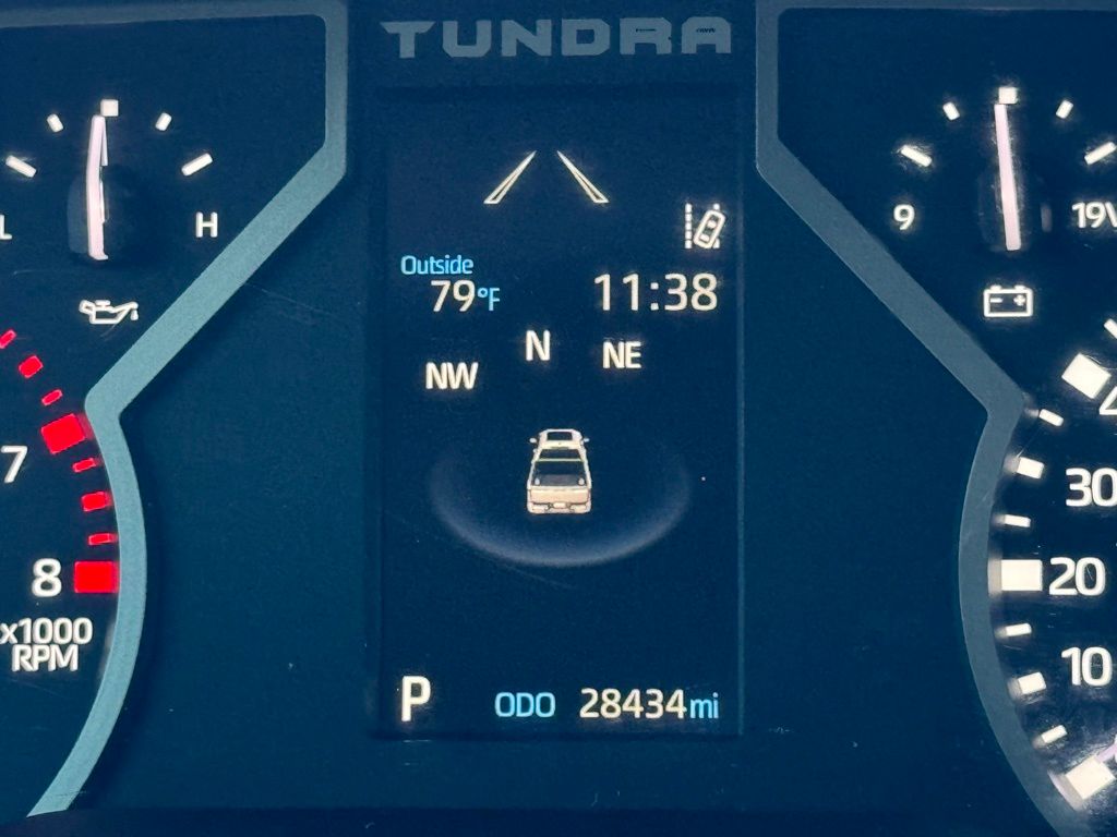 2024 Toyota Tundra SR5 photo 3