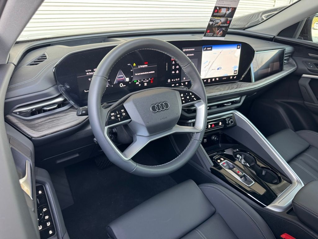 New 2025 Audi Q5 2.0T Prestige SUV