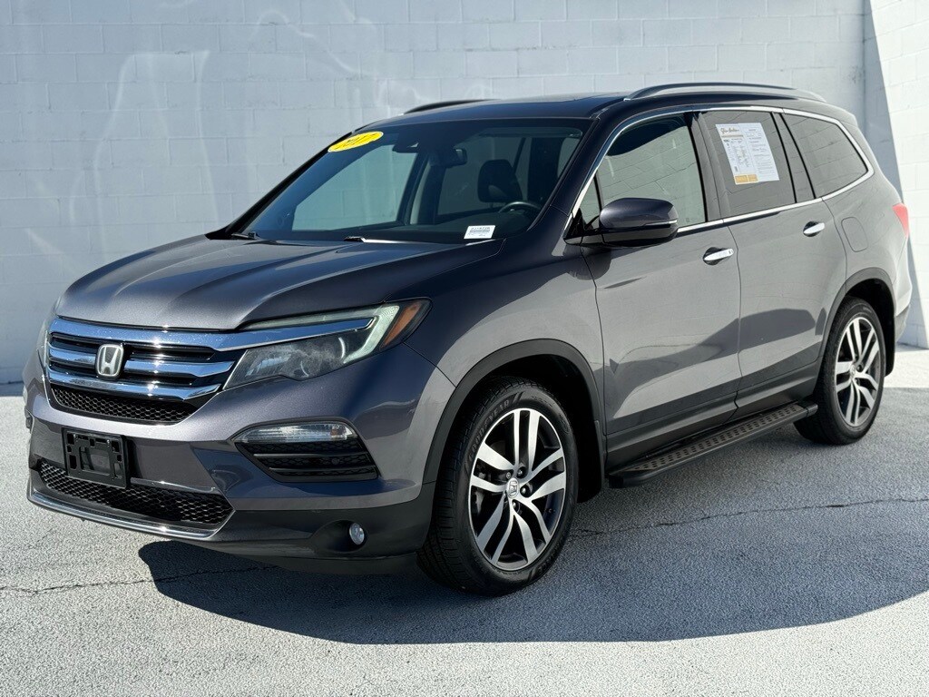 2017 Honda Pilot Touring photo 4