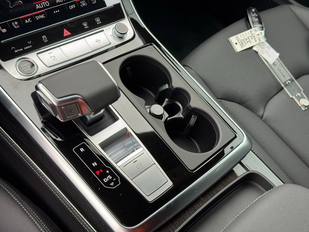2026 Audi Q8 Premium Plus - Photo 32