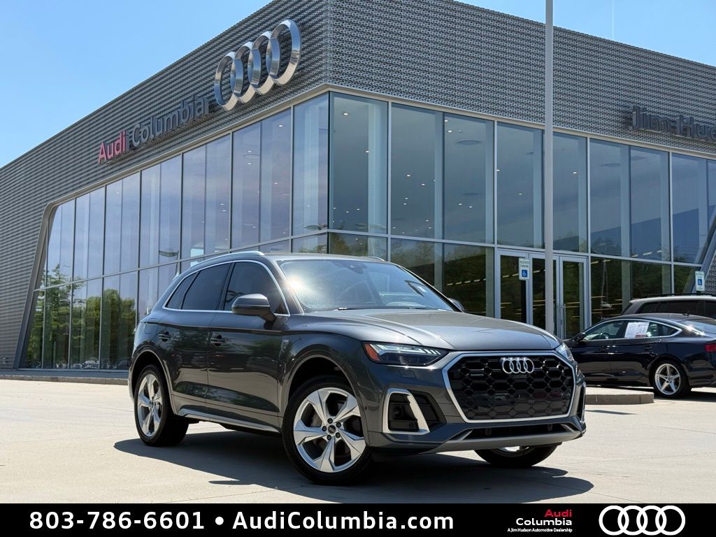 2023 Audi Q5 45 Prestige's photo
