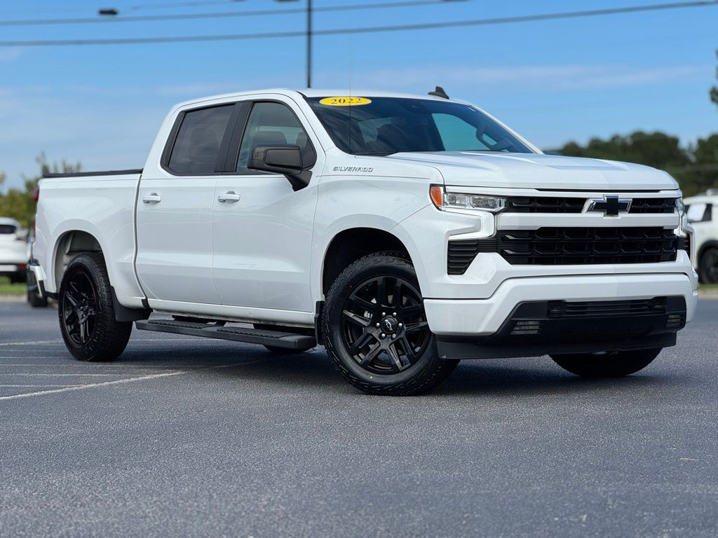 2022 Chevrolet Silverado 1500 RST photo 2