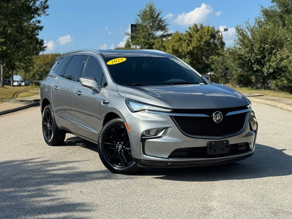 Used 2023 Buick Enclave Essence SUV