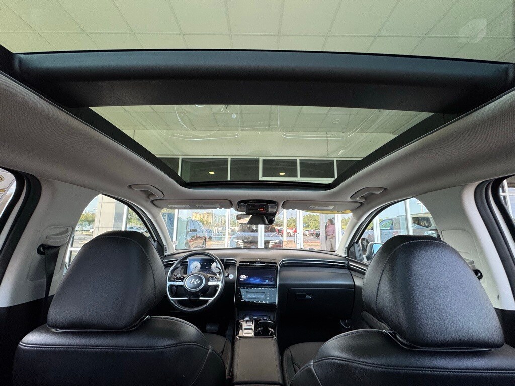 2024 Hyundai Tucson Limited photo 2