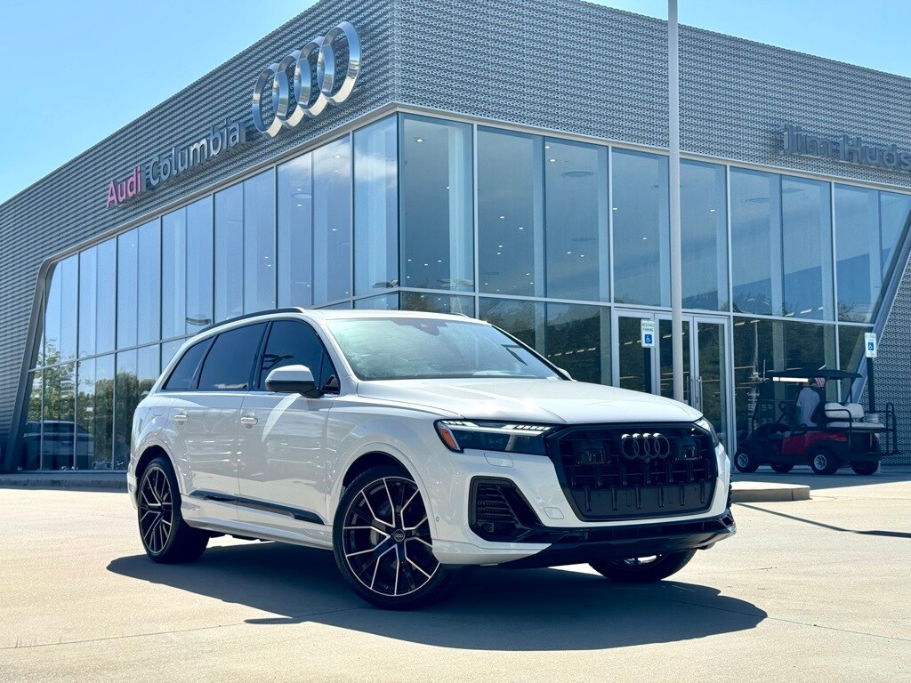 2025 Audi Q7 55 Prestige photo 2
