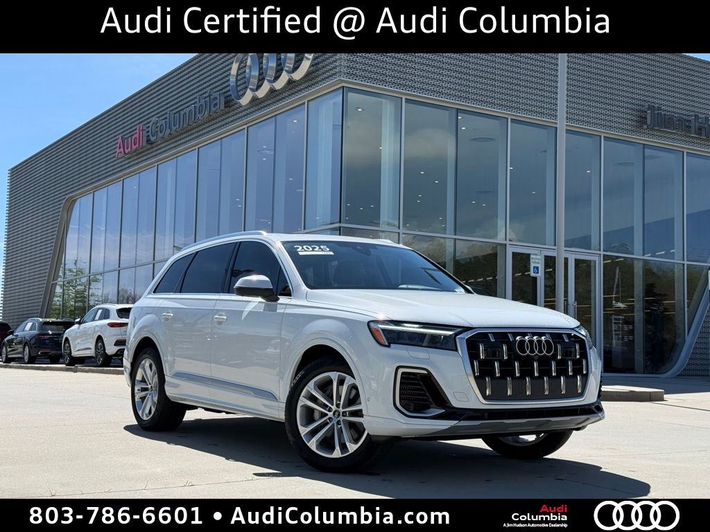 2025 Audi Q7 55 Premium Plus quattro Tiptronic's photo
