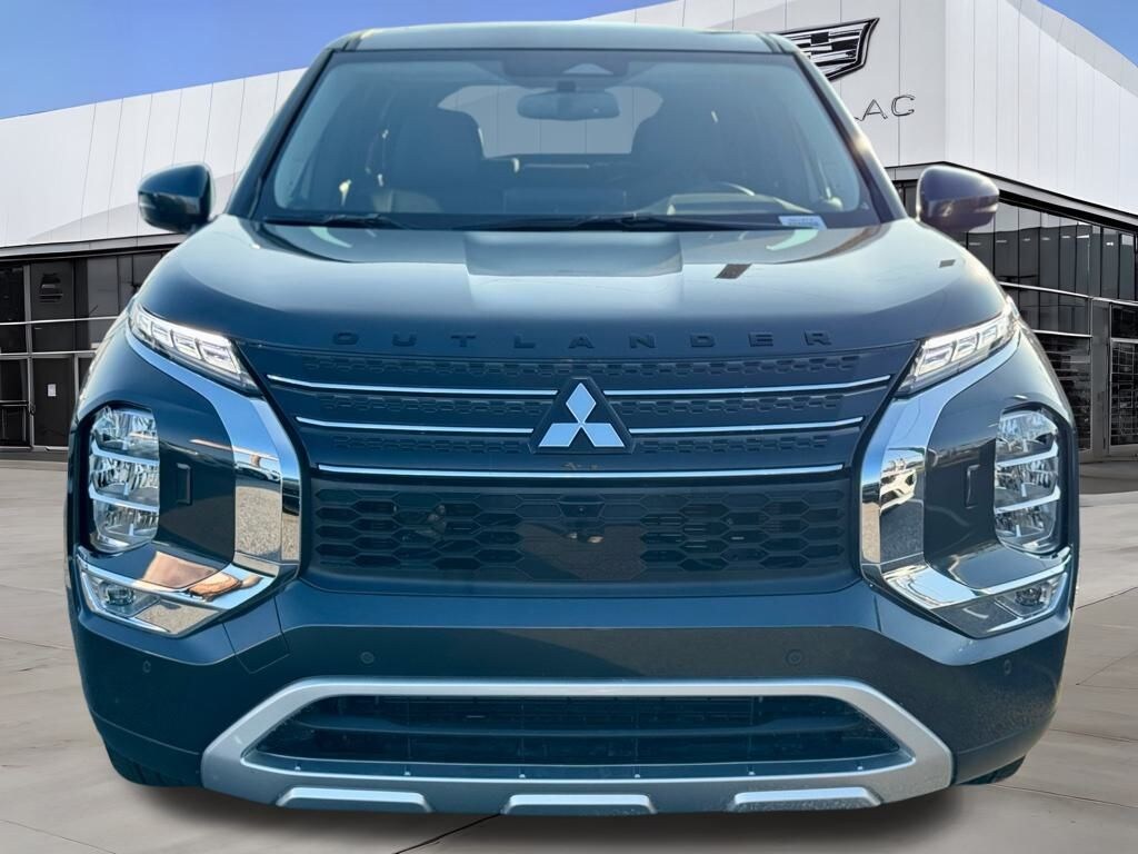 Used 2025 Mitsubishi Outlander PHEV SE SUV