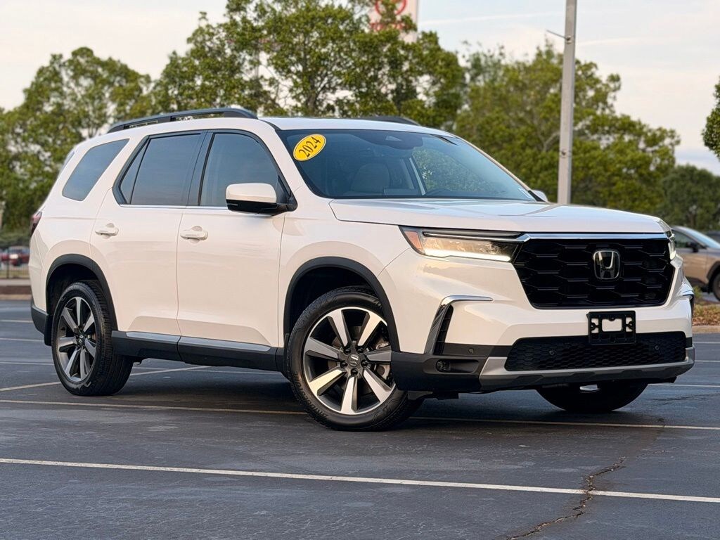 Used 2024 Honda Pilot Touring SUV