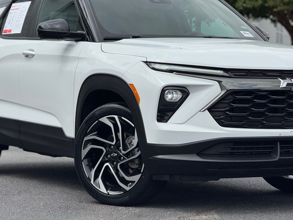 2024 Chevrolet Trailblazer RS photo 2