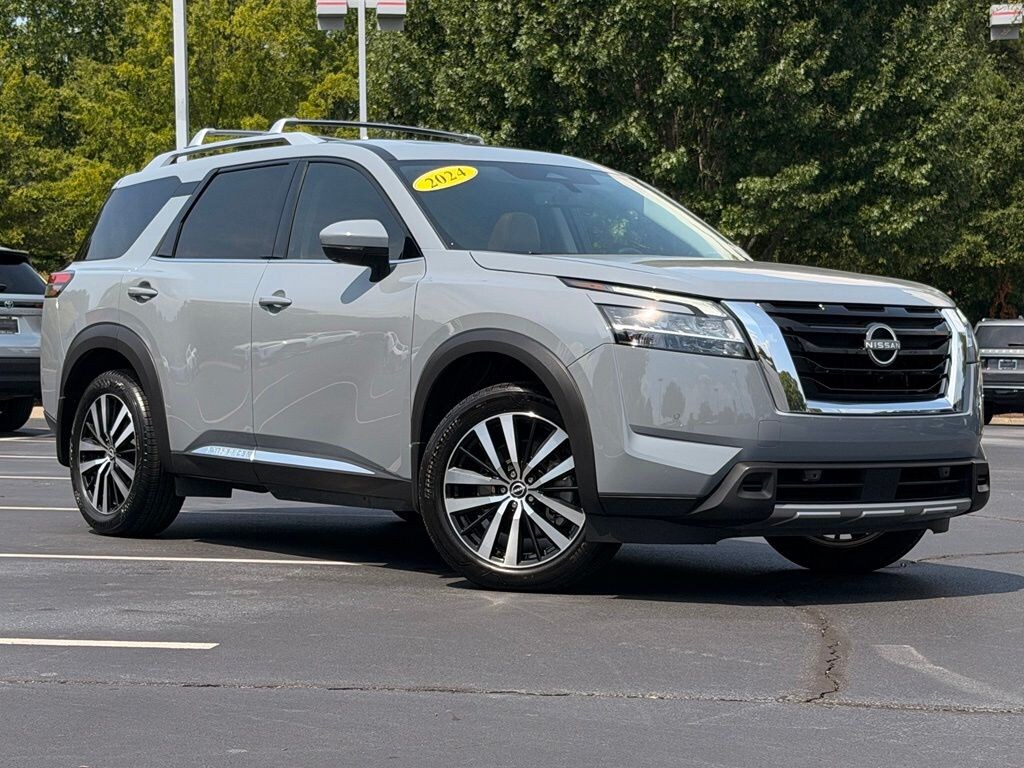 Used 2024 Nissan Pathfinder Platinum SUV