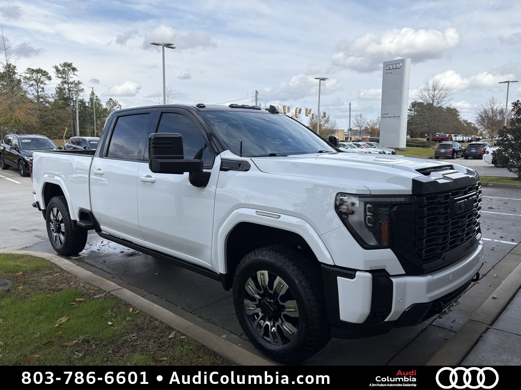 2024 GMC Sierra 2500HD Denali's photo