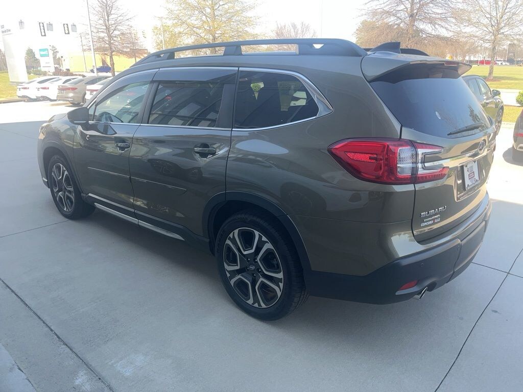 Used 2024 Subaru Ascent Limited 8-Passenger SUV