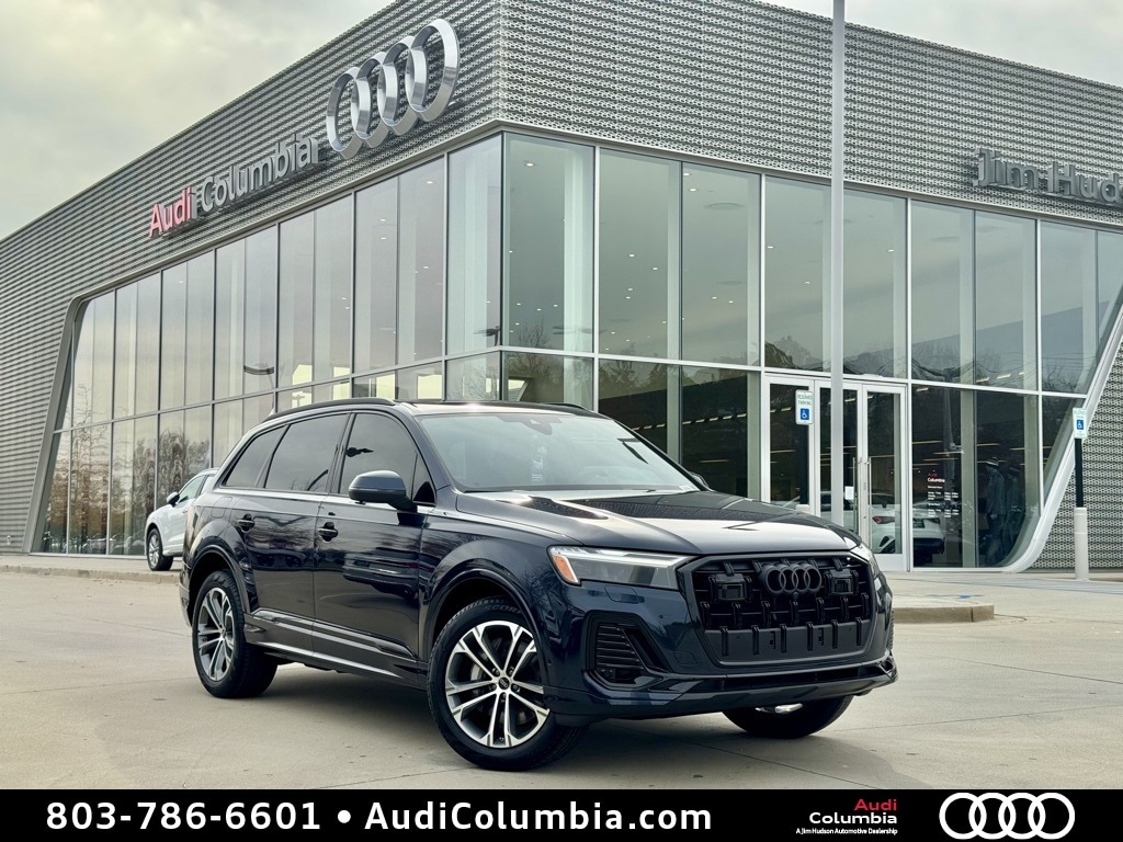 2026 Audi Q7 Premium's photo