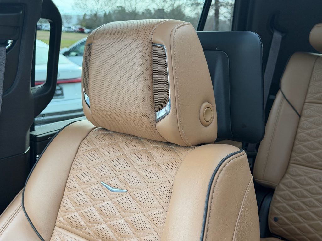 2023 Cadillac Escalade Premium Luxury - Photo 36