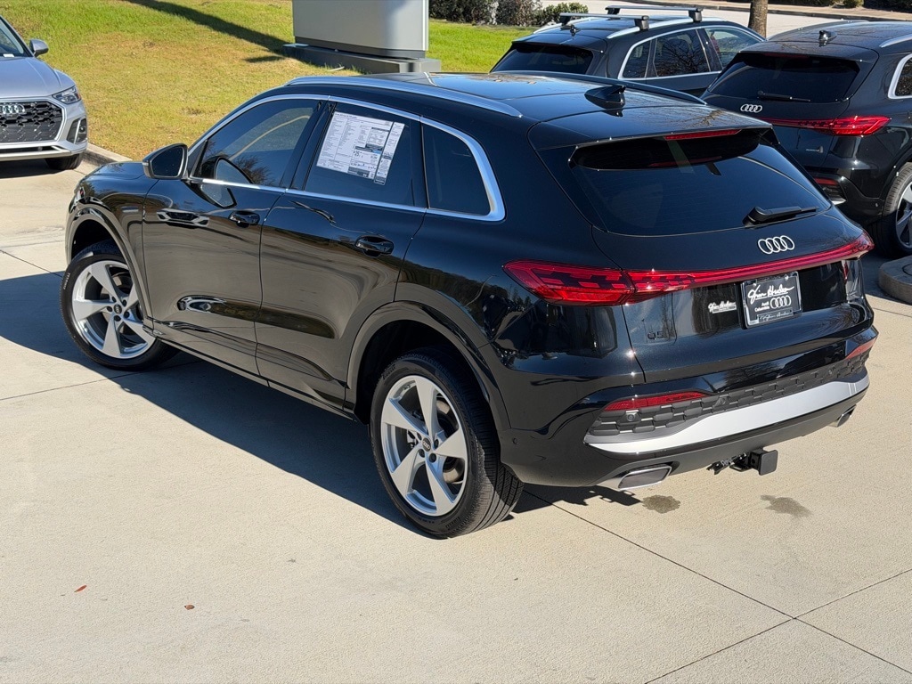 New 2025 Audi Q5 2.0T Premium SUV