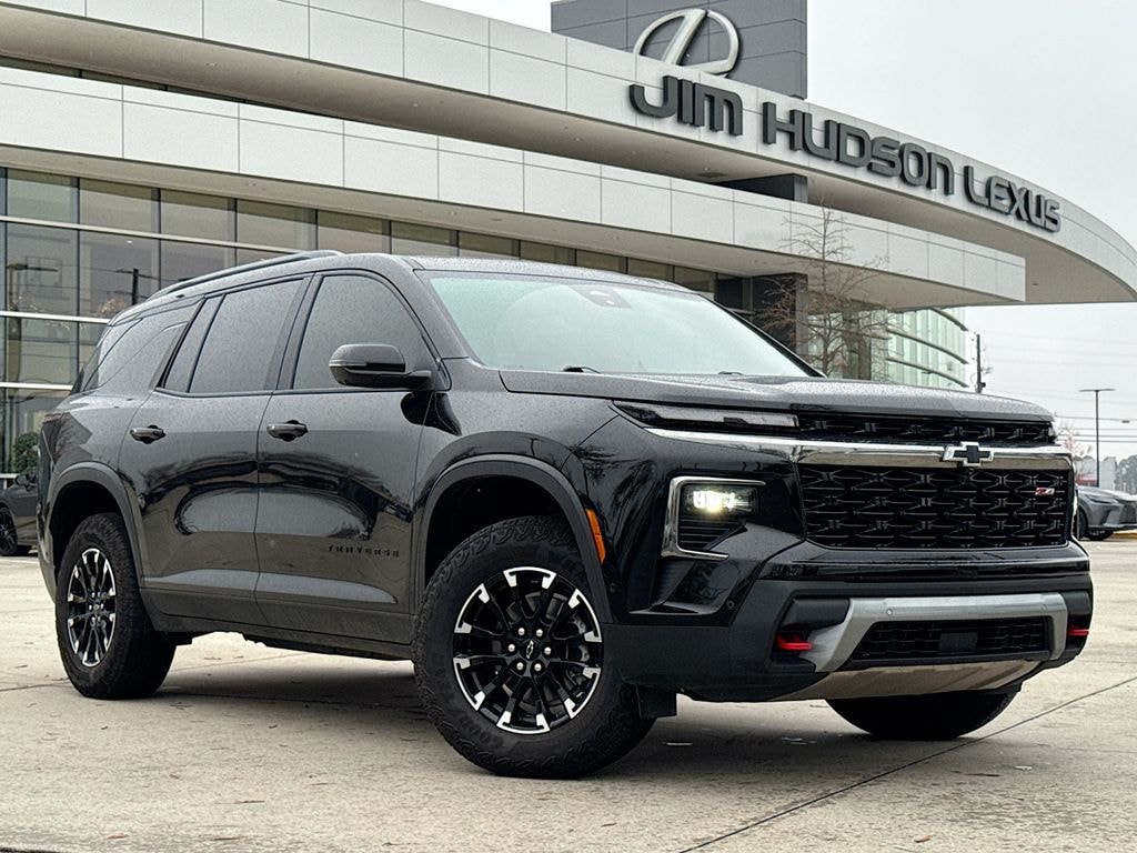 Used 2025 Chevrolet Traverse Z71 SUV