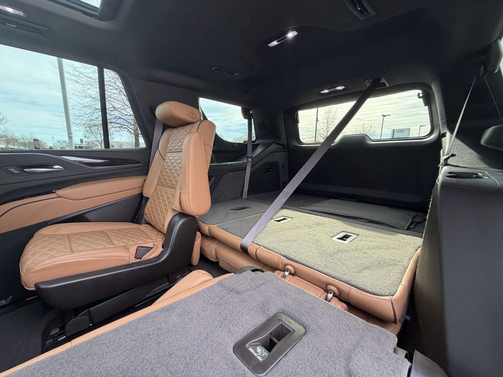 2023 Cadillac Escalade Premium Luxury - Photo 23