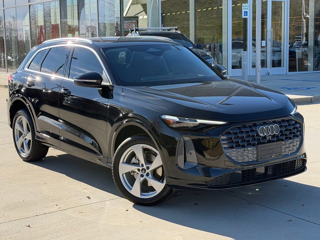 New 2025 Audi Q5 2.0T Premium SUV