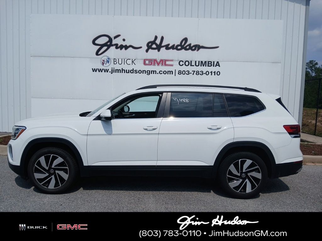 Used 2025 Volkswagen Atlas 2.0T SE w/Technology SUV