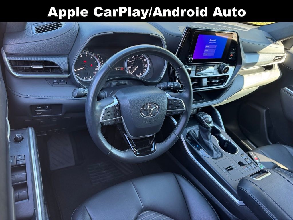 Used 2024 Toyota Highlander SUV