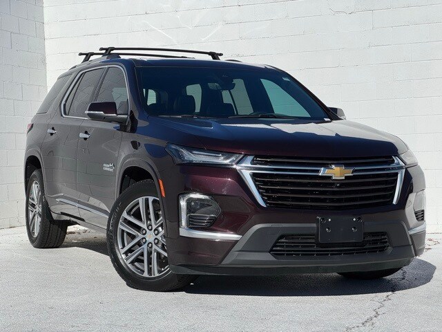 2023 Chevrolet Traverse High Country photo 2