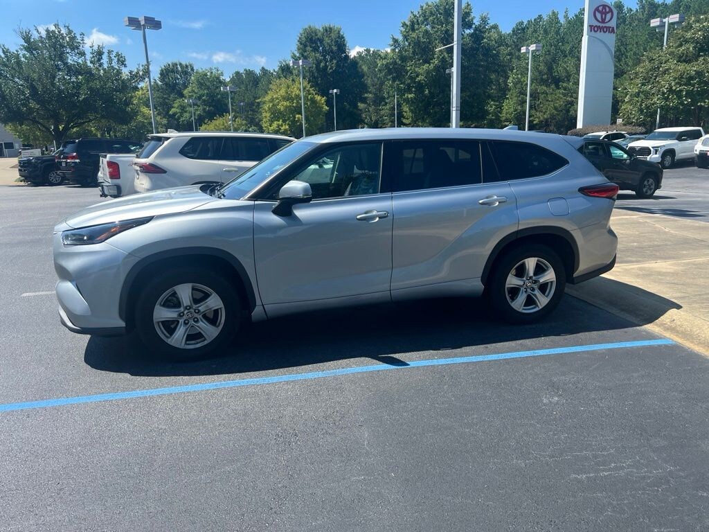 Used 2021 Toyota Highlander L SUV