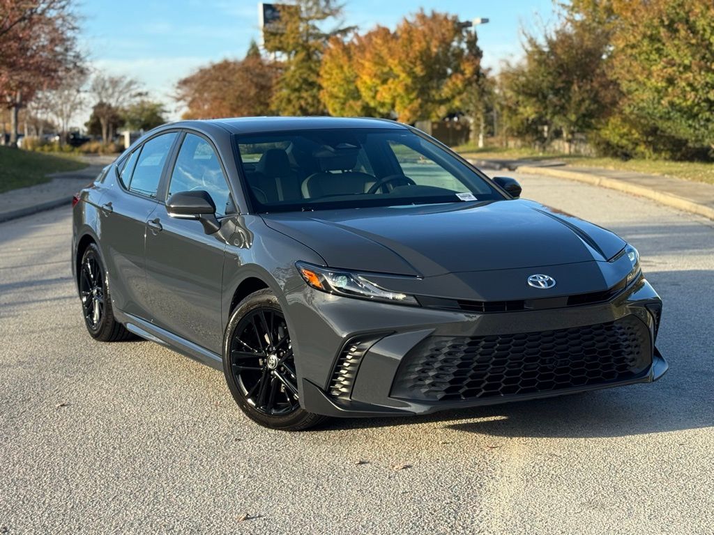 2026 Toyota Camry SE photo 2