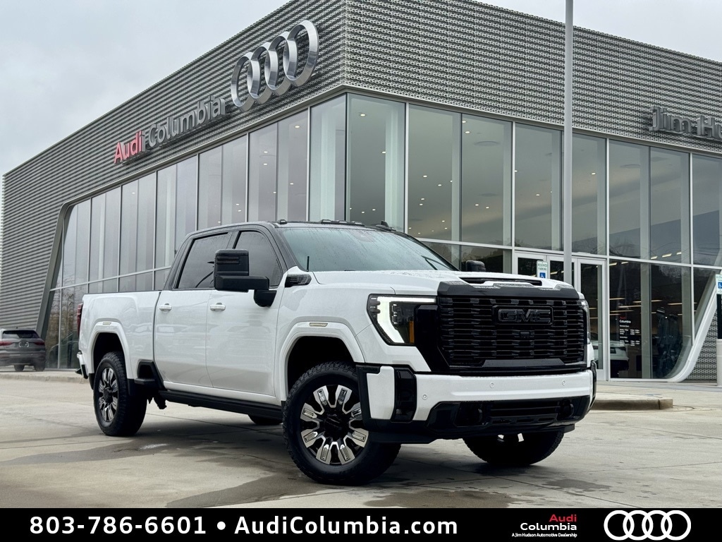 2024 GMC Sierra 2500HD Denali's photo