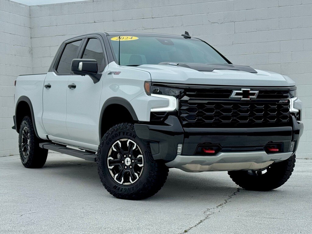 2024 Chevrolet Silverado 1500 ZR2 photo 2