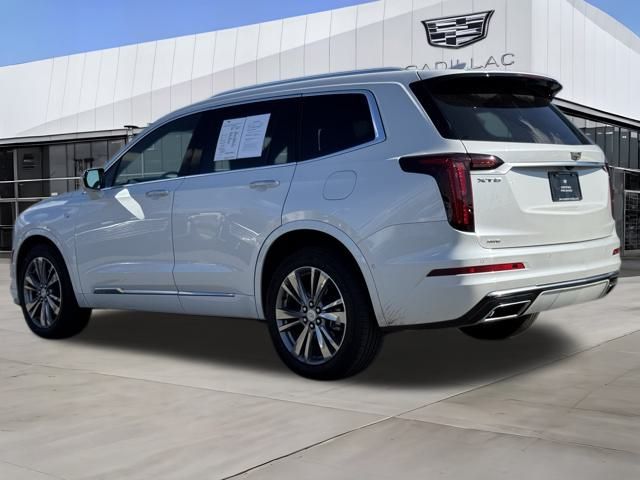 2024 Cadillac XT6 Premium Luxury photo 3