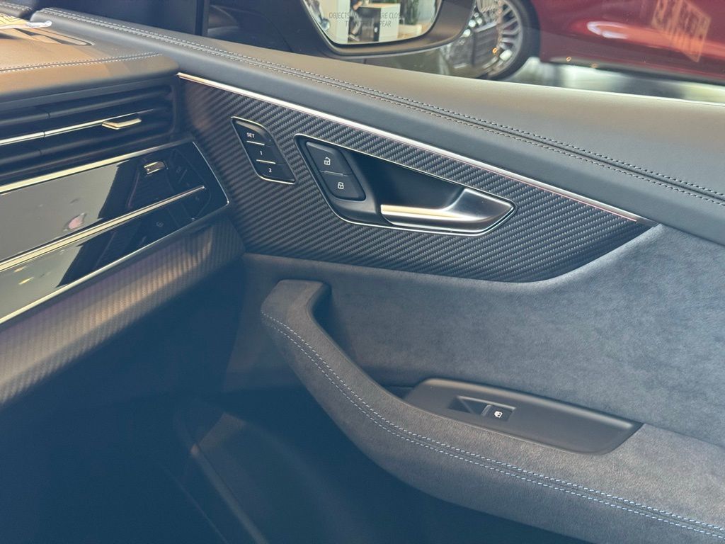 2026 Audi RS Q8 Base - Photo 35