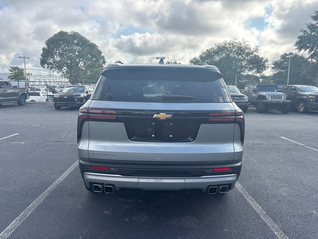 Used 2026 Chevrolet Traverse LT SUV
