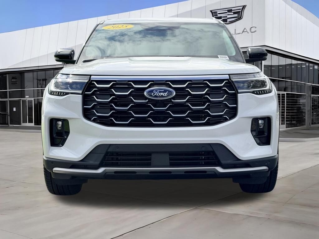 Used 2025 Ford Explorer Platinum SUV