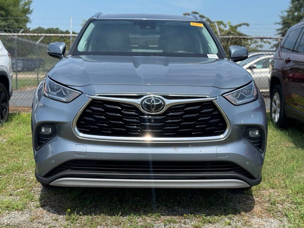 Certified 2021 Toyota Highlander Platinum SUV