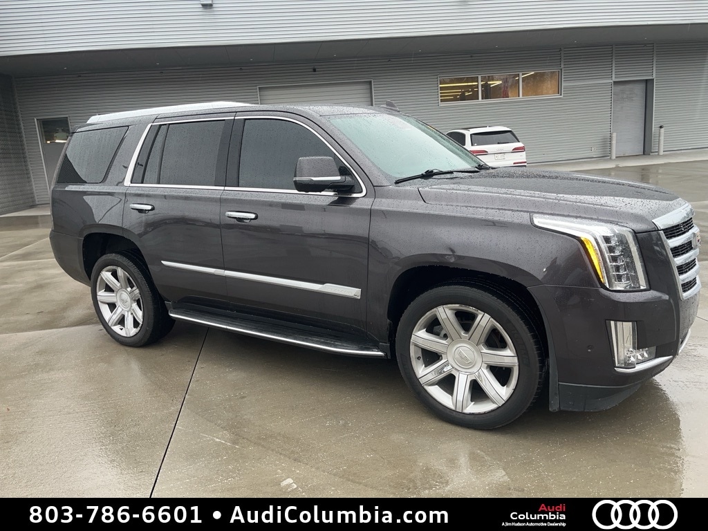 2018 Cadillac Escalade Luxury's photo