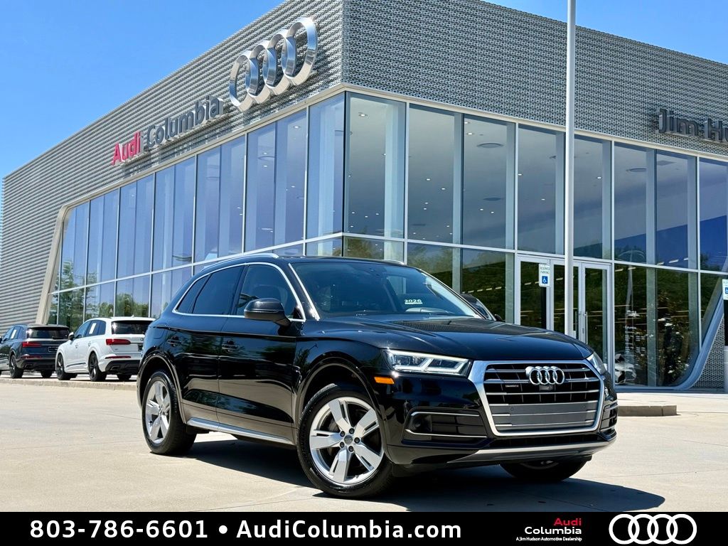2019 Audi Q5 2.0T quattro S tronic Prestige's photo