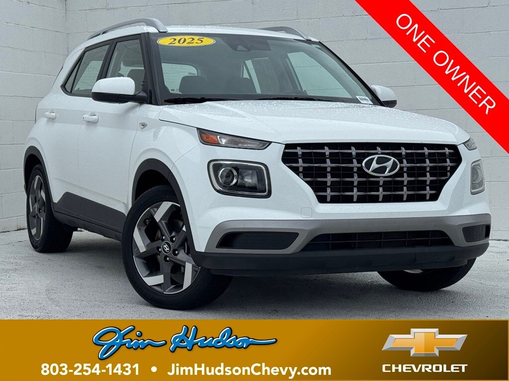 Used 2025 Hyundai Venue SEL SUV