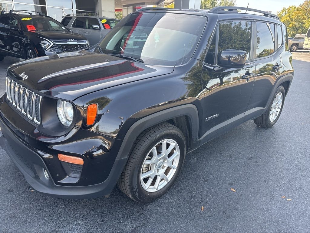 Used 2019 Jeep Renegade Latitude FWD SUV