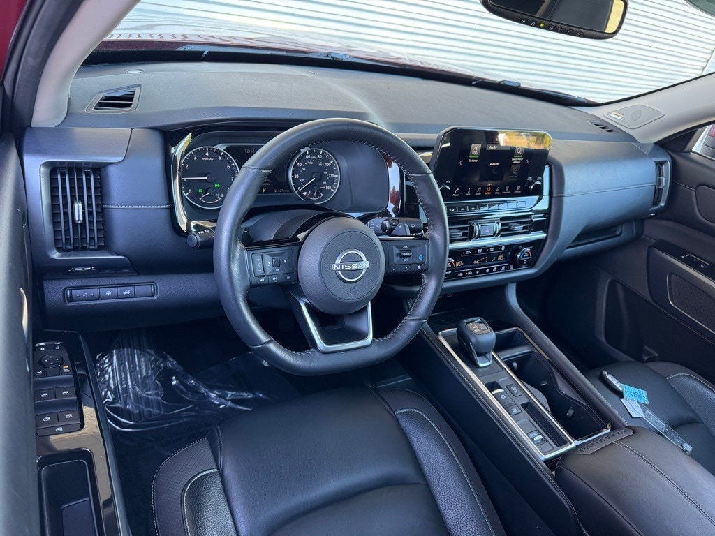 Used 2022 Nissan Pathfinder SL SUV