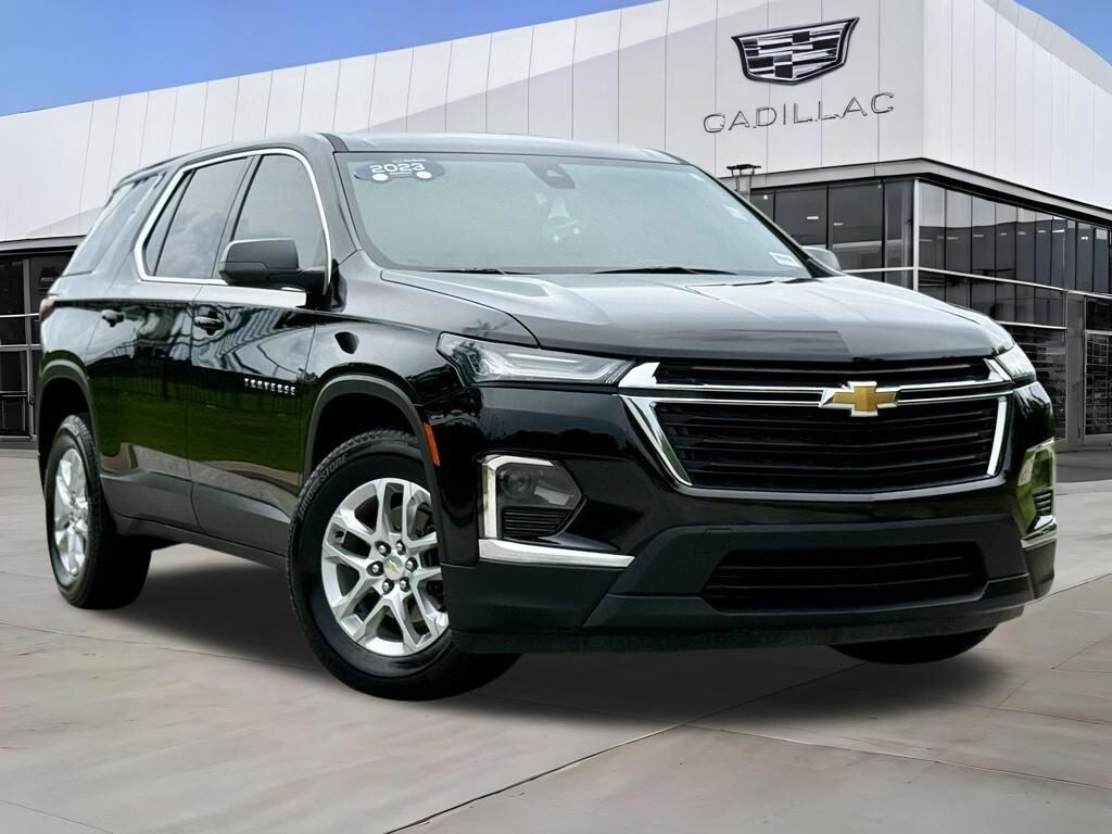 Used 2023 Chevrolet Traverse LS w/1LS SUV