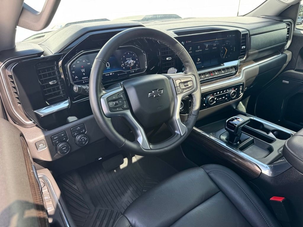 Used 2025 Chevrolet Silverado 1500 LT Trail Boss Truck Crew Cab
